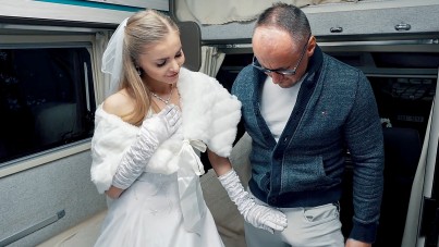 HITCHHIKING A TEMPORARY DESTINY